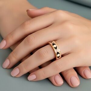 NWOT Pink Evil Eye Adjustable Ring